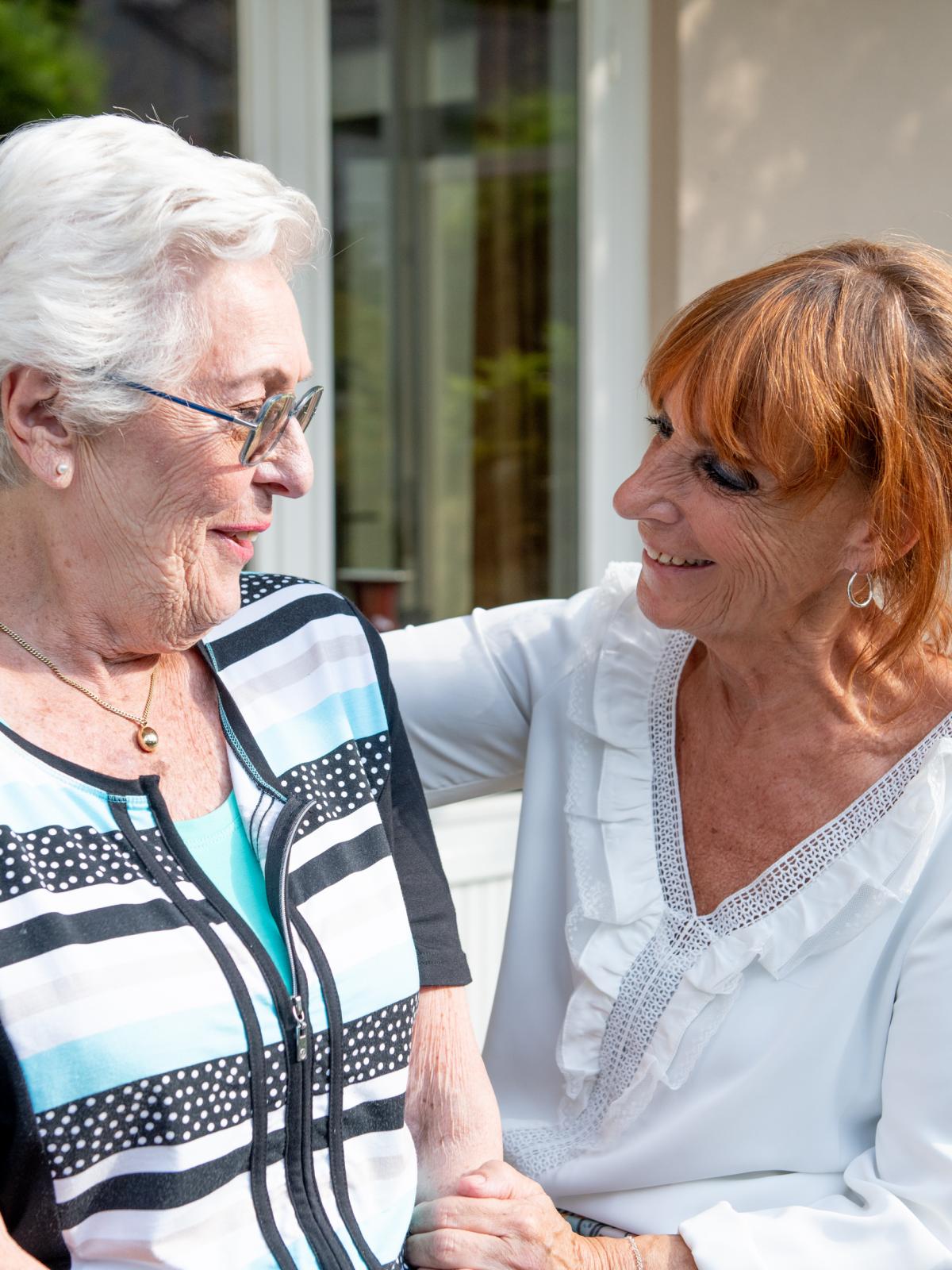 senior service neemt mantelzorg serieus